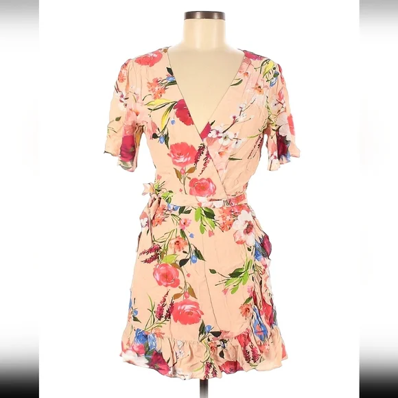 Privacy Please Finlay Mini Dress in Nude Amy Floral Size M Wrap Flounce Feminine - Picture 6 of 8